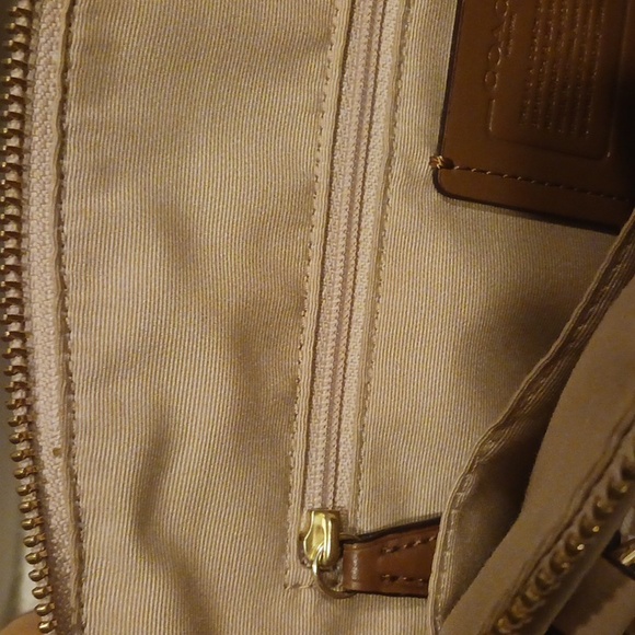 Coach Handbag - Picture 5 of 7